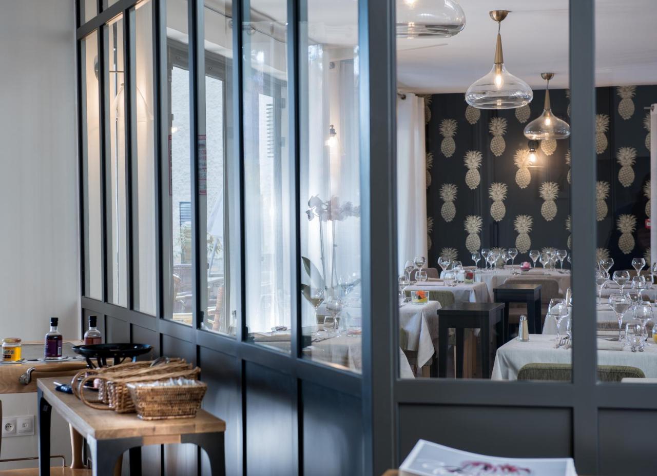 Logis Hotel Tante Yvonne & Son Restaurant Semi-Gastronomique - Lyon Nord Quincieux Bagian luar foto